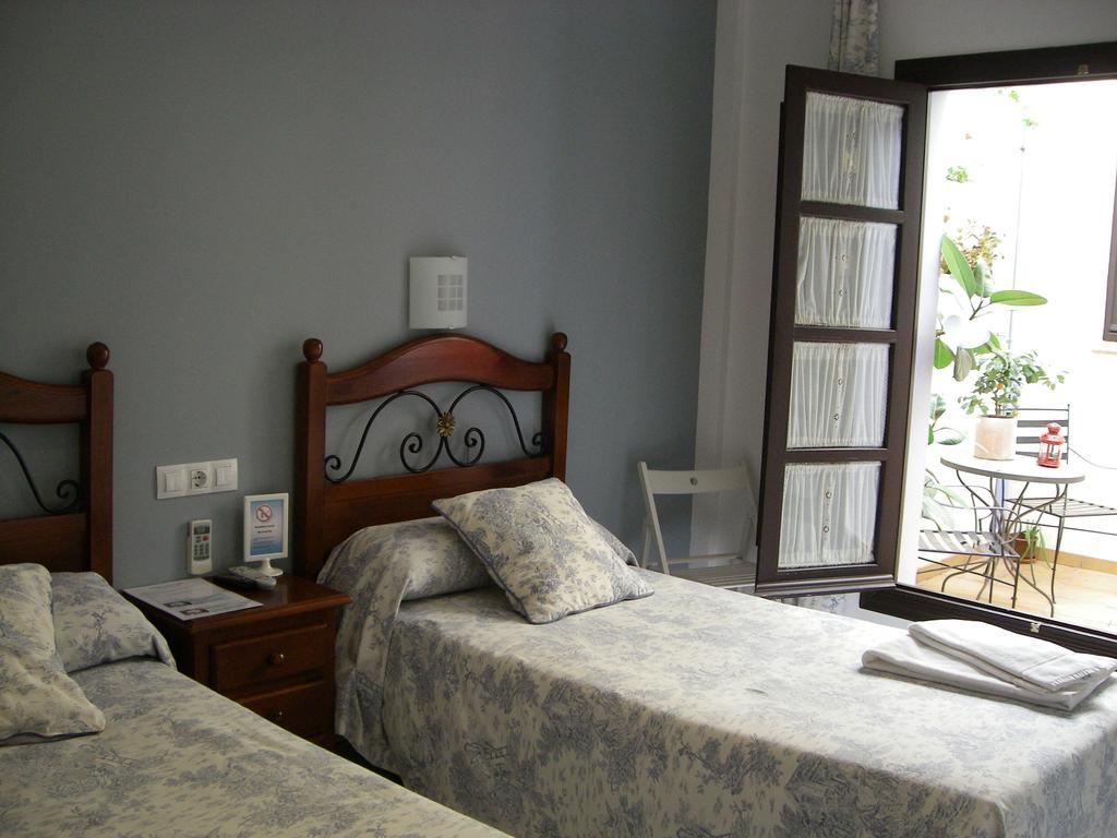 Hostal Azahar Cordoba Exterior photo