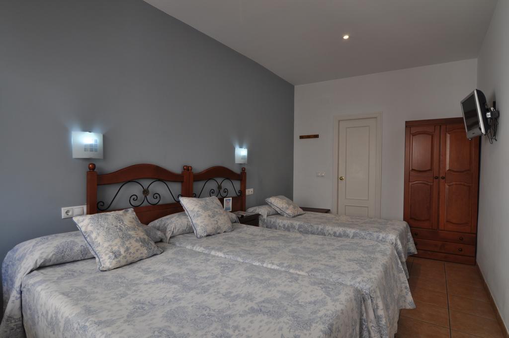 Hostal Azahar Cordoba Exterior photo