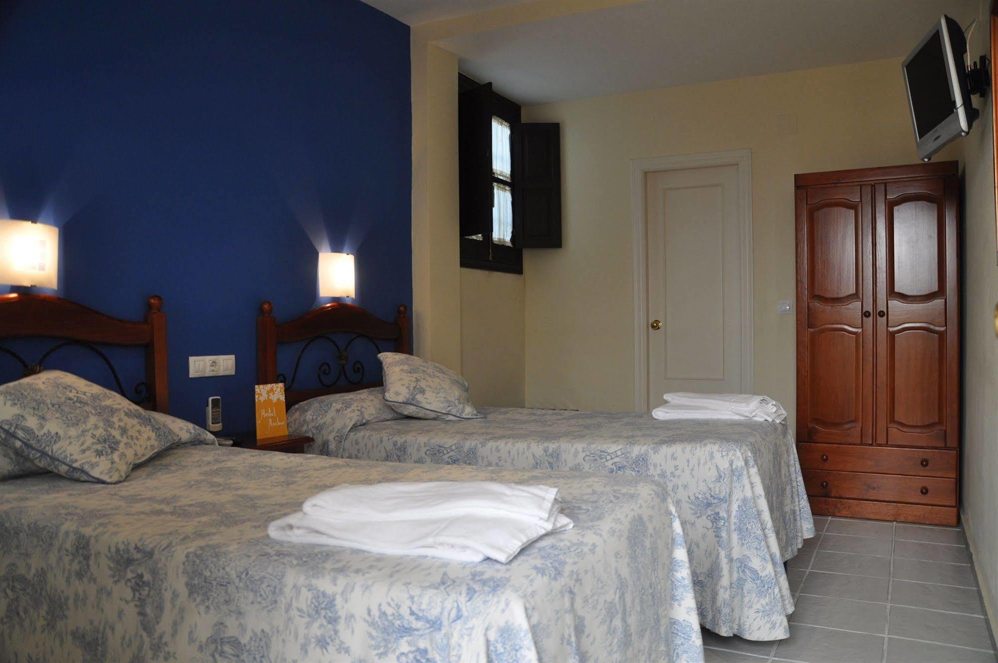Hostal Azahar Cordoba Exterior photo